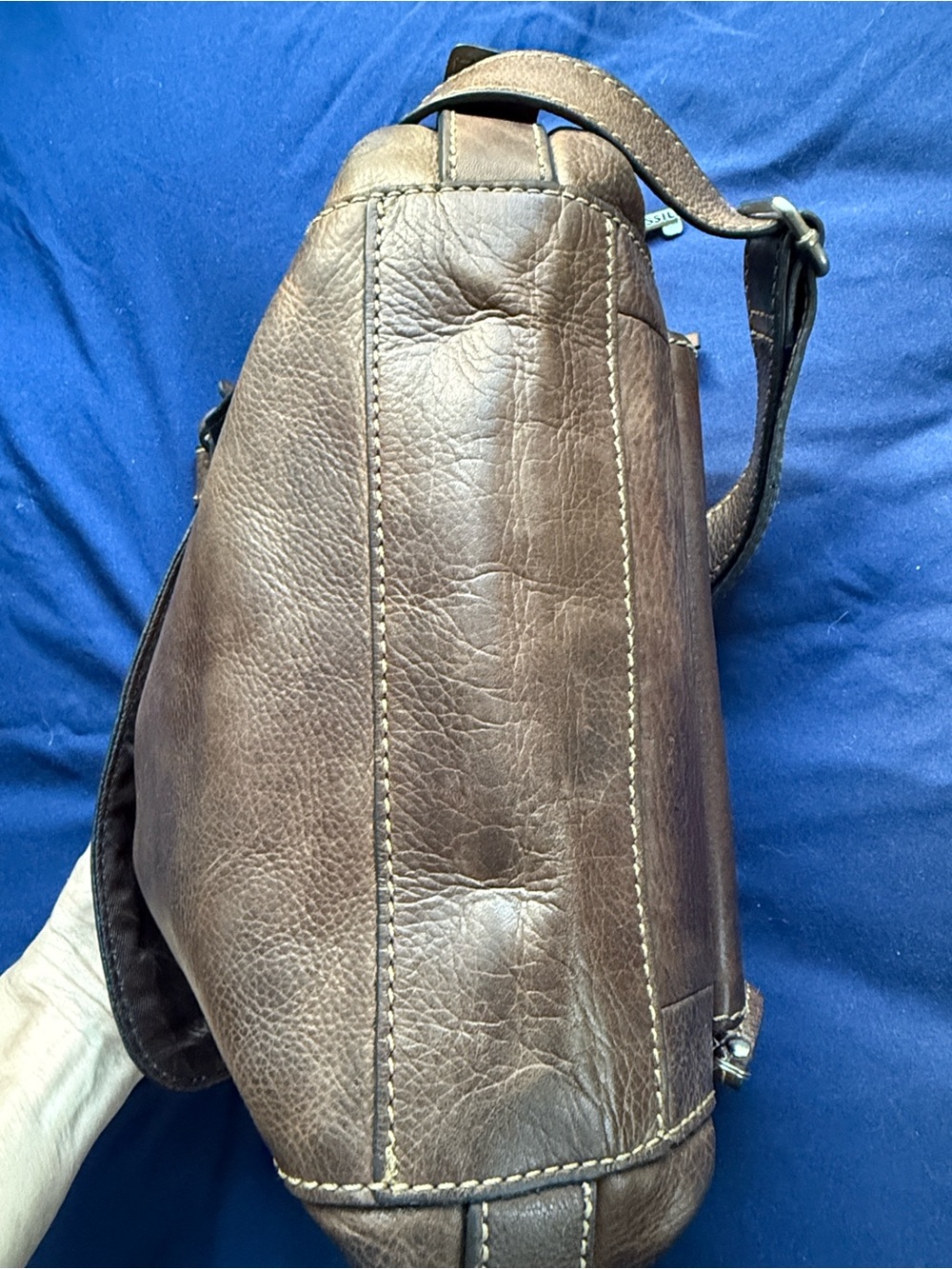 Fossil Brown Leather Crossbody Bag Multi Pocket Buckle Sides Key Charm - Picture 6 of 8